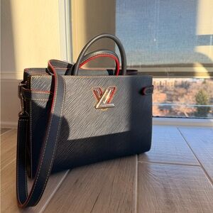 Louis Vuitton Navy and Red Tote - Authentic